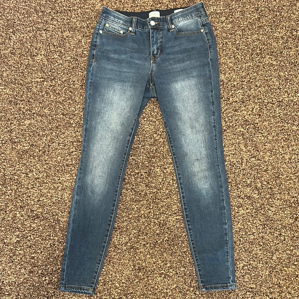 Wonderly jeans